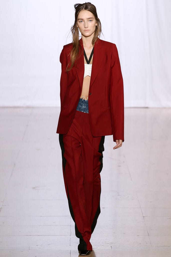 Maison Martin Margiela en Paris Fashion Week 2014 vía Vogue Maison Martin Margiela SS2014